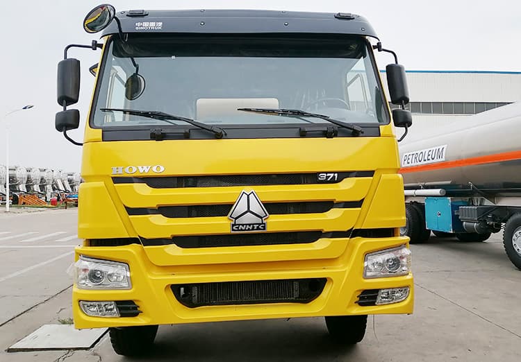 howo fuel tank truck