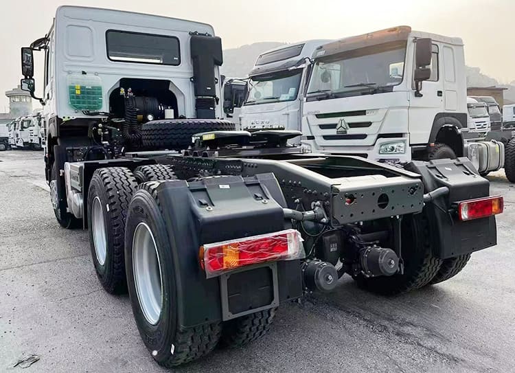 Howo 371 Truck Head 6x4 for Sale in Zambia 