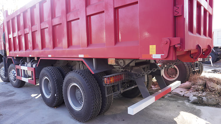 Howo 371 8x4 Tipper Truck for Sale in Zambia Kitwe