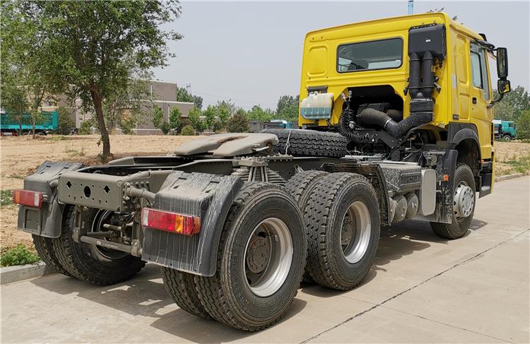 Howo Sinotruk 420HP Truck Head for Sale Price in Kenya Nairobi