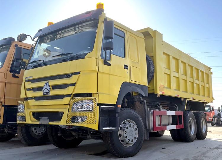 Sinotruk Howo 371 6x4 Tipper for Sale with 13R22.5 Tires for Kenya Market