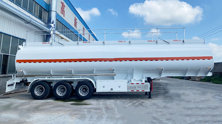 TITAN 3 Axle 45000L Crude Oil Tanker Trailer for Sale in Zambia
