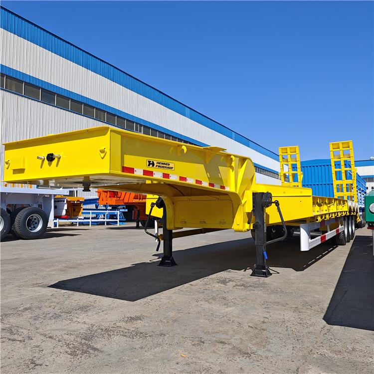 Henred Fruehauf Low Bed Trailers