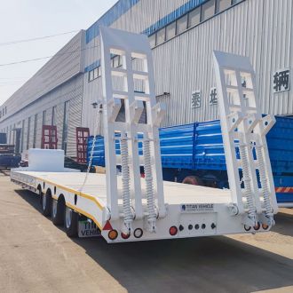 3 Axle Low Loader Trailer Truck